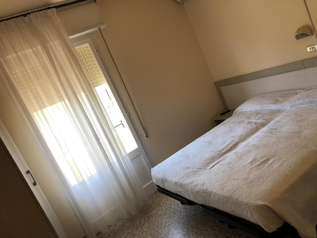 צ'סנטיקו Hotel Ines מראה חיצוני תמונה